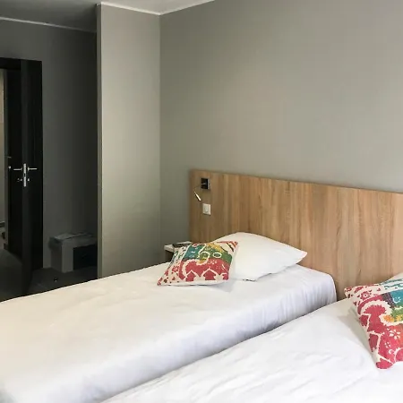 Sleeps 8 With Pool Air Con And Wifi Villa *