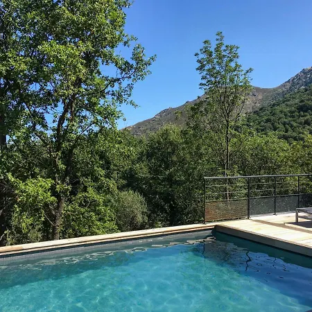 Sleeps 8 With Pool Air Con And Wifi Feliceto