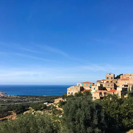 Villa Sleeps 8 With Pool Air Con And Wifi *